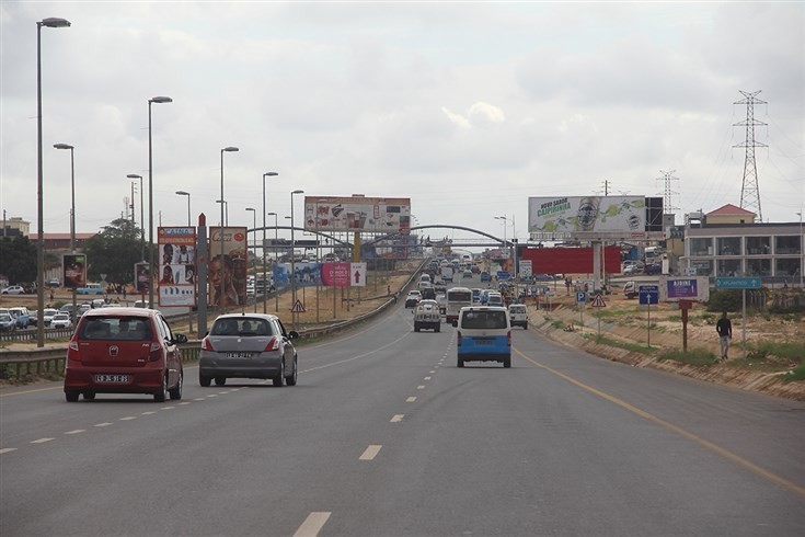 Viatura numa estrada